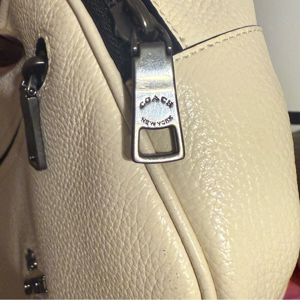 Coach Elias Belt Bag - Off White/Ivory - Picture 7 of 10